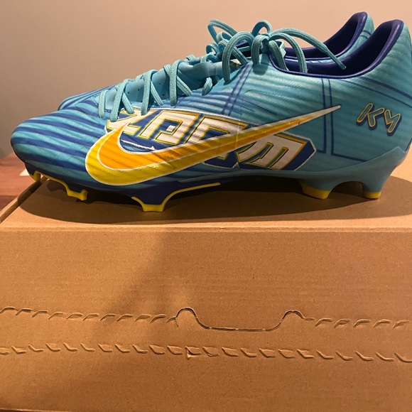 Nike Zoom Mercurial Vapor 15 Academy KM MG 10.5 worn once (no original box) - Picture 1 of 6